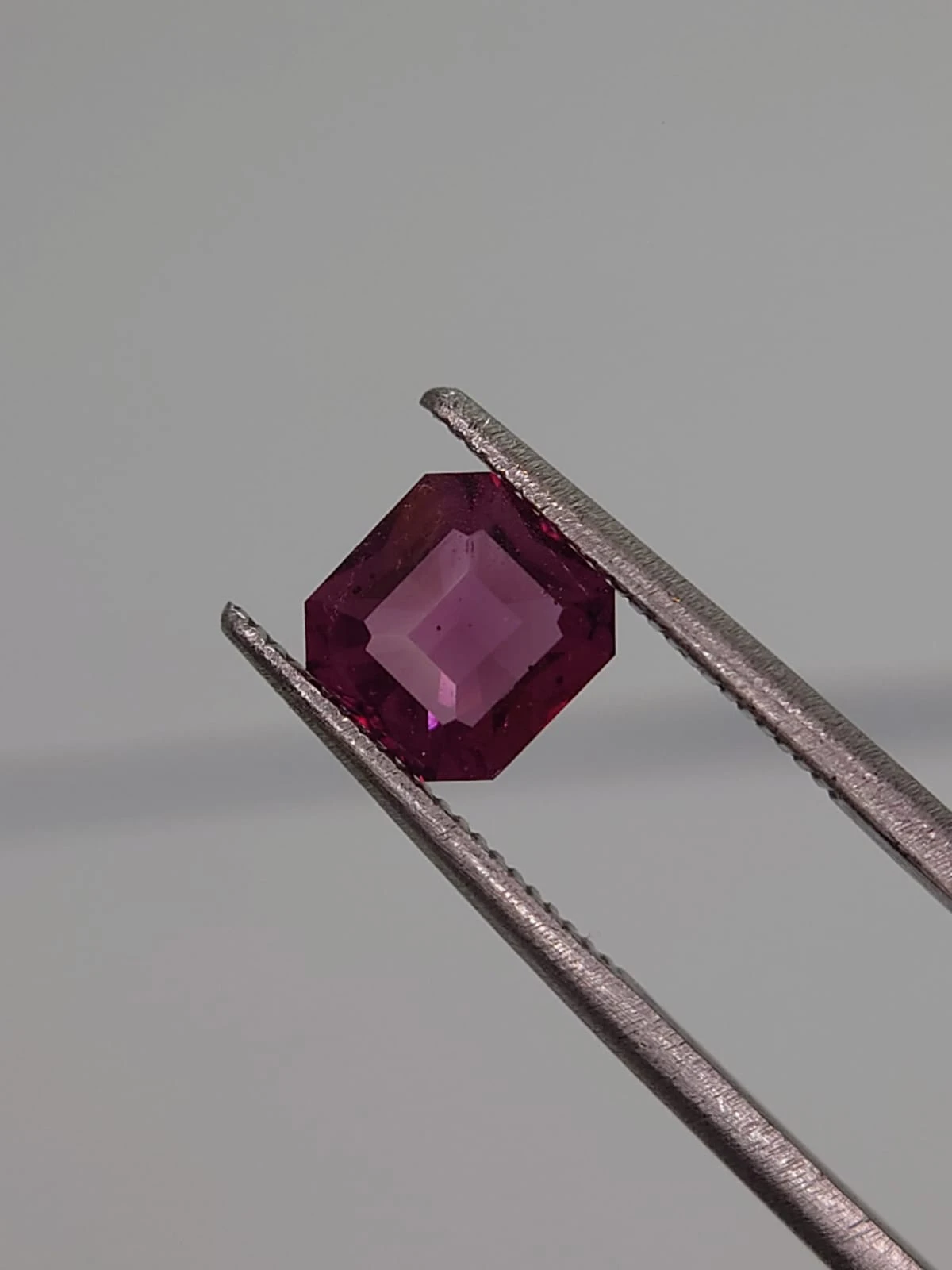 1.40ct Natural Pinkish Red Malaya Garnet from Tanzania — view 4